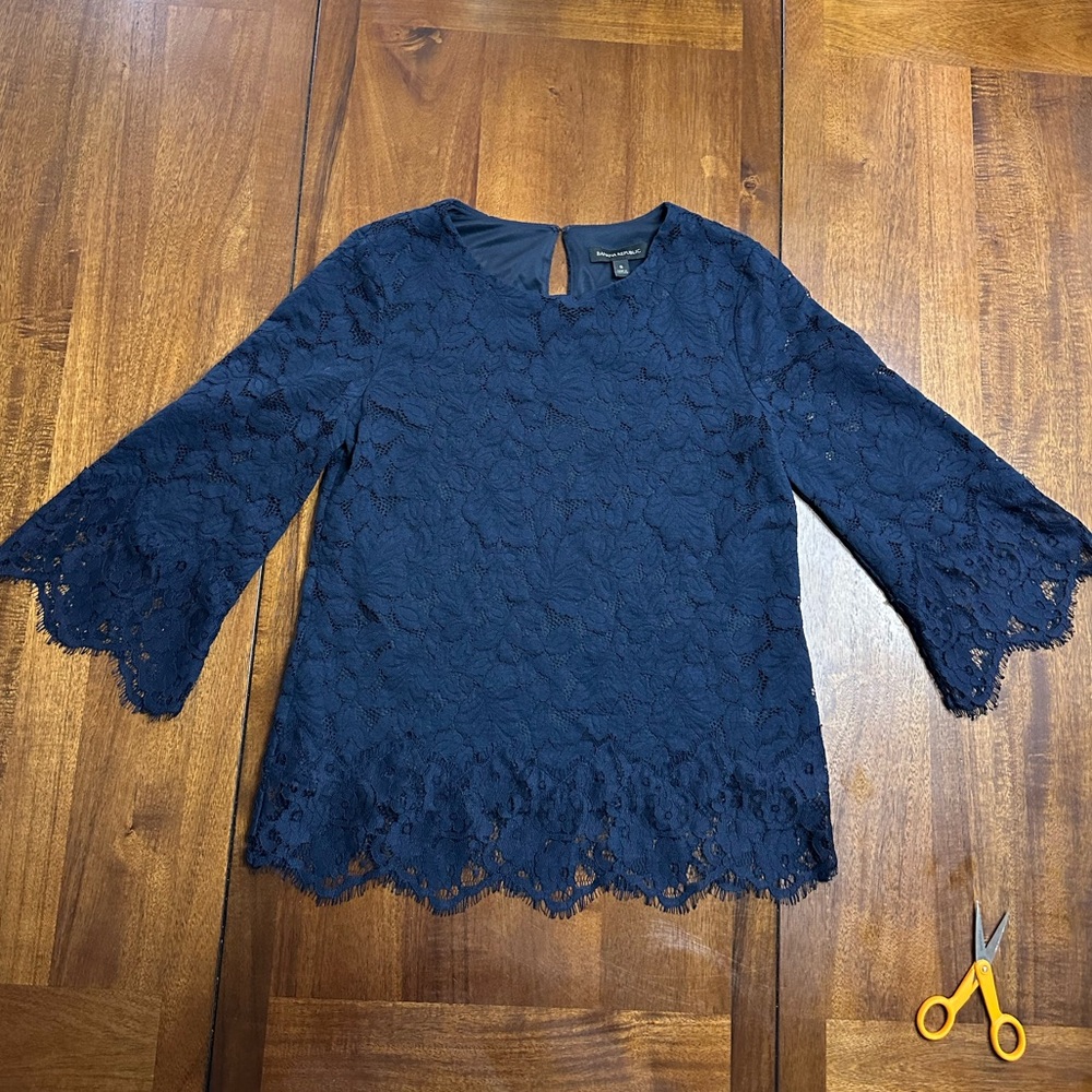 Banana Republic Navy Lace Top – Bell Sleeves, Size M